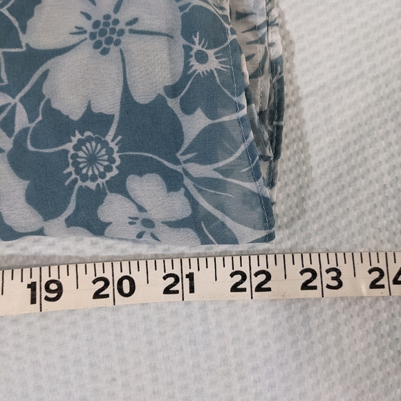 💙 Pineapple Moon Blue White Floral Ruffle Blouse S - Picture 9 of 10